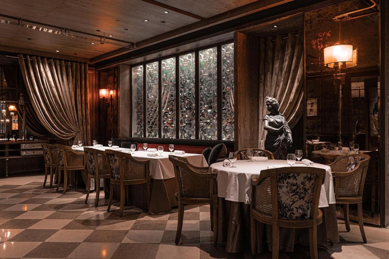 Palais De Chine Hotel Taipei Bagian luar foto Restaurant in the hotel